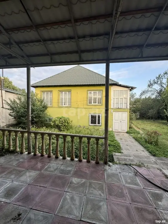 400 AZN - 4 otaqlı mənzil Kirayə (aylıq), Qəbələ