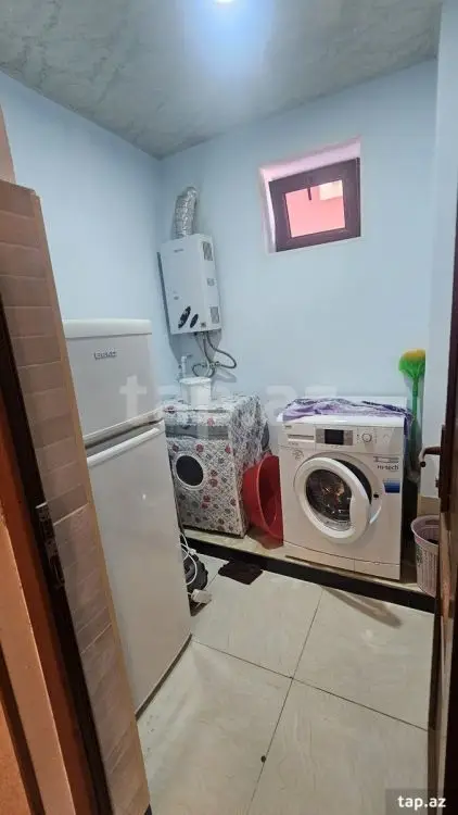 550 AZN - 5 otaqlı mənzil Kirayə (aylıq), Bakı