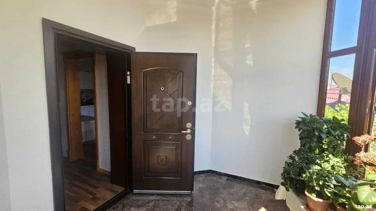 550 AZN - 5 otaqlı mənzil Kirayə (aylıq), Bakı