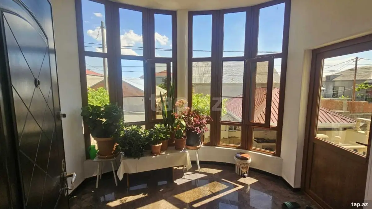 550 AZN - 5 otaqlı mənzil Kirayə (aylıq), Bakı