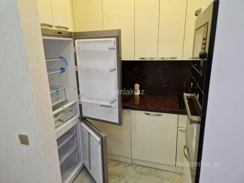 800 AZN - 3 otaqlı mənzil Kirayə (aylıq), Xətai, Bakı