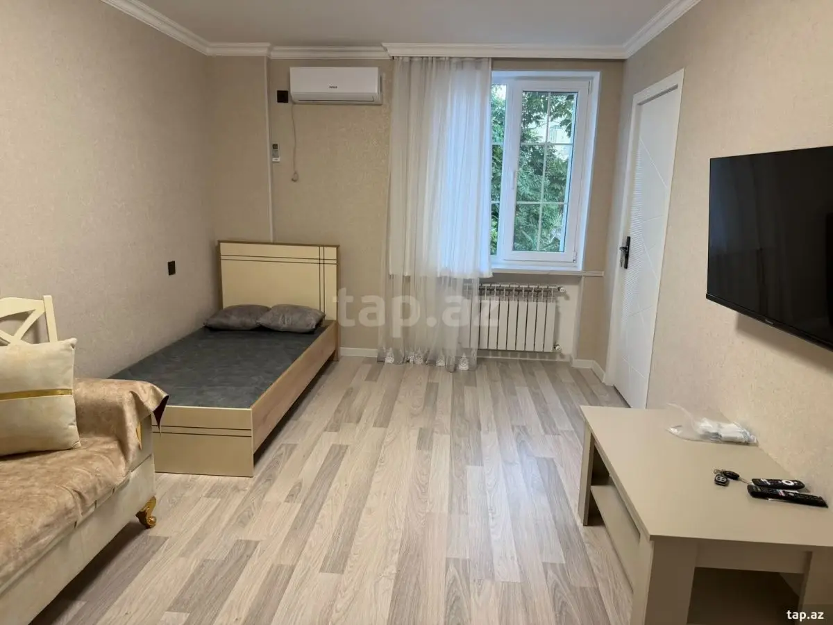 700 AZN - 2 otaqlı mənzil Kirayə (aylıq), Bakı