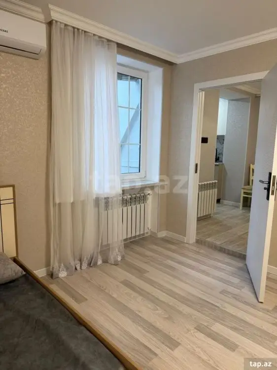 700 AZN - 2 otaqlı mənzil Kirayə (aylıq), Bakı