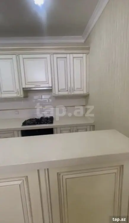 550 AZN - 3 otaqlı mənzil Kirayə (aylıq), Bakı
