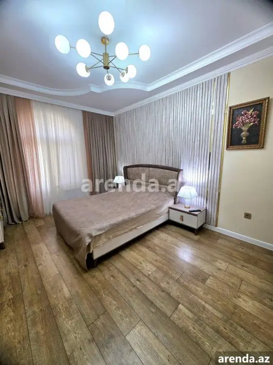 435 000 AZN - 10 otaqlı mənzil Satılır, Novxanı, Abşeron