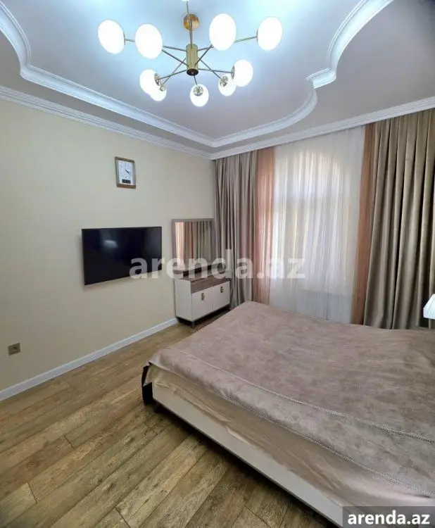 435 000 AZN - 10 otaqlı mənzil Satılır, Novxanı, Abşeron