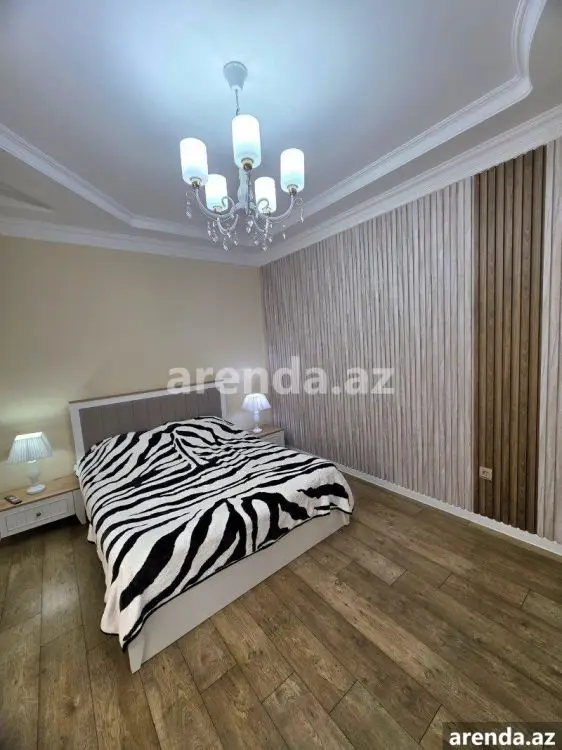435 000 AZN - 10 otaqlı mənzil Satılır, Novxanı, Abşeron