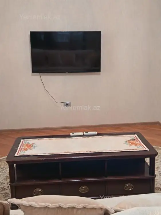 1 000 AZN - 3 otaqlı mənzil Kirayə (aylıq), İçəri şəhər, Səbail, Bakı