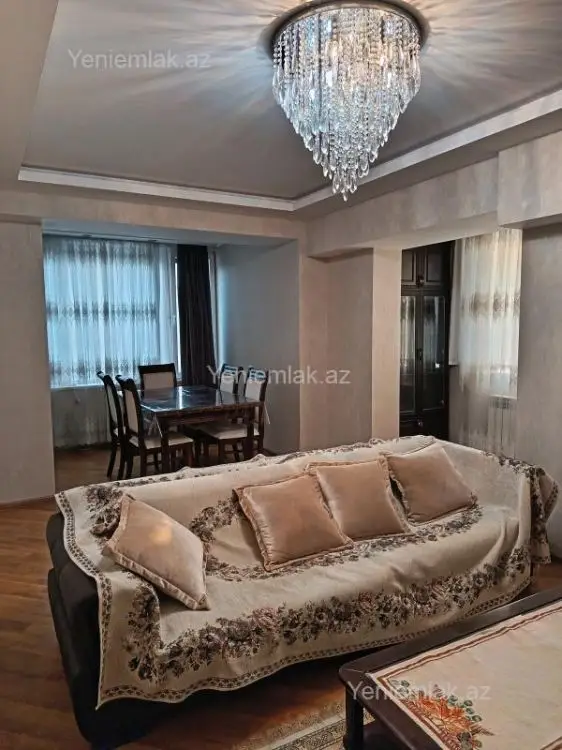 1 000 AZN - 3 otaqlı mənzil Kirayə (aylıq), İçəri şəhər, Səbail, Bakı