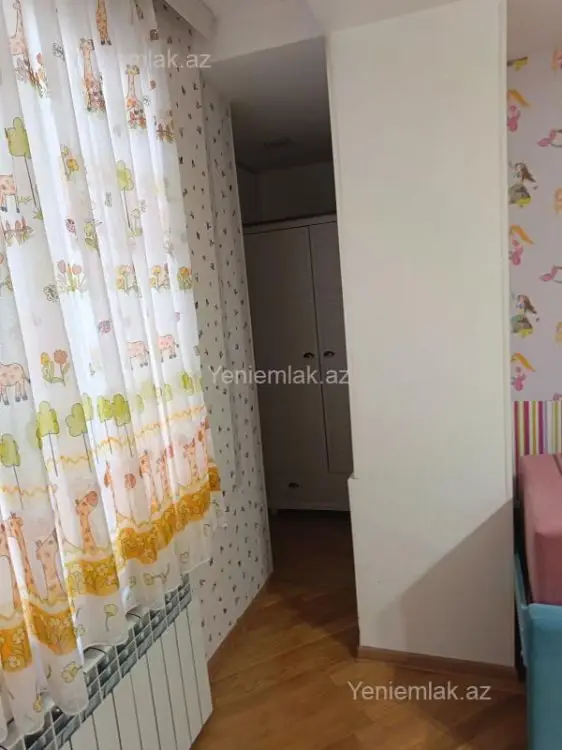 1 000 AZN - 3 otaqlı mənzil Kirayə (aylıq), İçəri şəhər, Səbail, Bakı