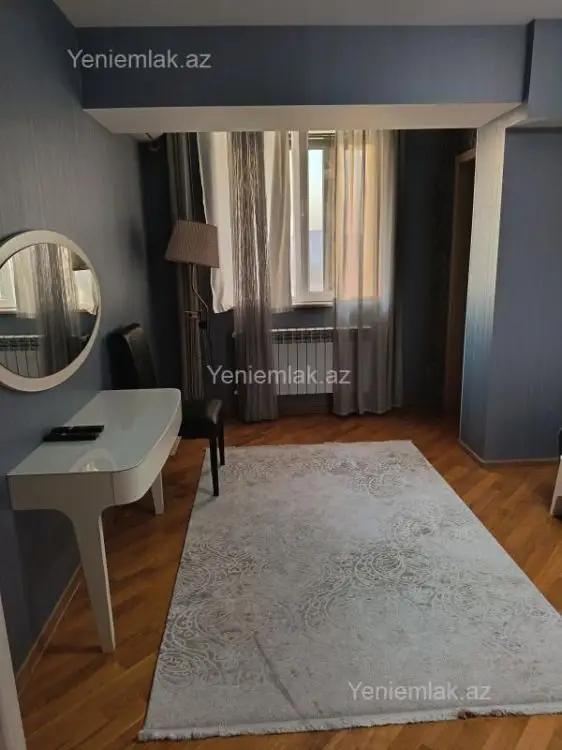 1 000 AZN - 3 otaqlı mənzil Kirayə (aylıq), İçəri şəhər, Səbail, Bakı