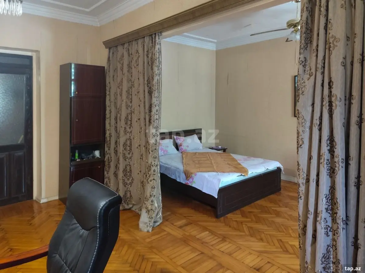 410 000 AZN - 5 otaqlı mənzil, Bakı