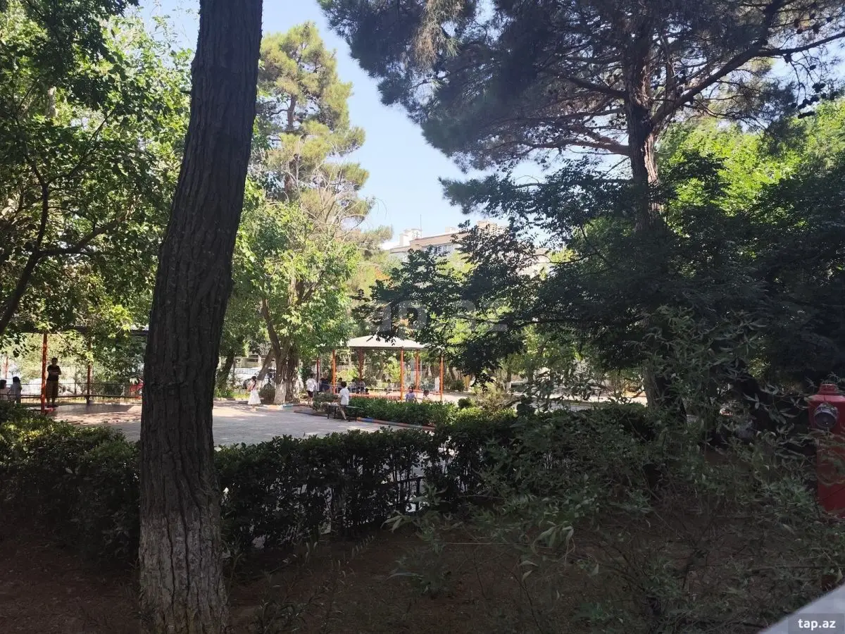 410 000 AZN - 5 otaqlı mənzil, Bakı