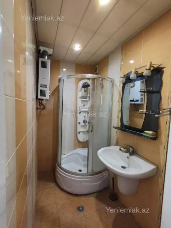 800 AZN - 4 otaqlı mənzil Kirayə (aylıq), 9-cu mikrorayon, Binəqədi, Bakı