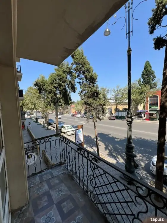 300 AZN - 1 otaqlı mənzil Kirayə (aylıq), Bakı