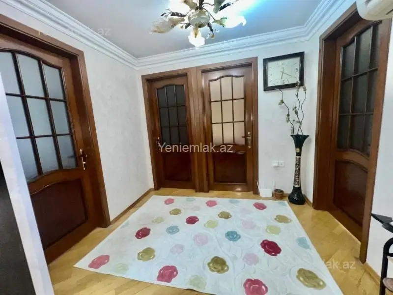 220 000 AZN - 4 otaqlı mənzil Satılır, Nizami, Bakı