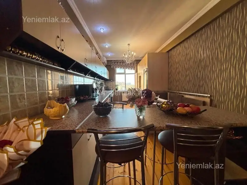 215 000 AZN - 3 otaqlı mənzil Satılır, Nizami, Bakı
