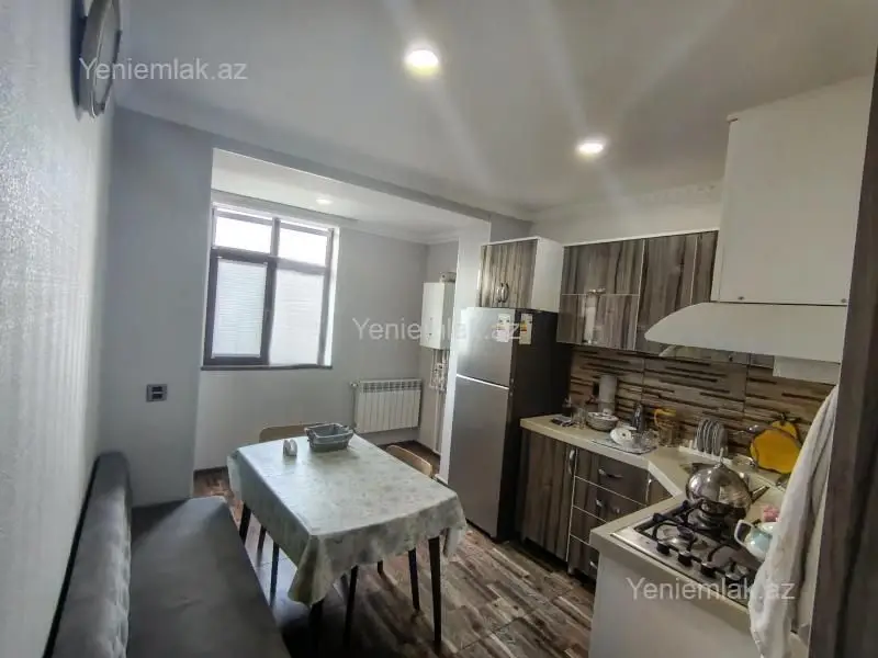 500 AZN - 3 otaqlı mənzil Kirayə (aylıq), 6-cı mikrorayon, Sumqayıt