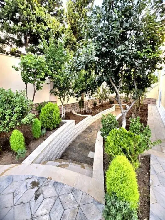 435 000 AZN - 10 otaqlı mənzil Satılır, Novxanı, Abşeron