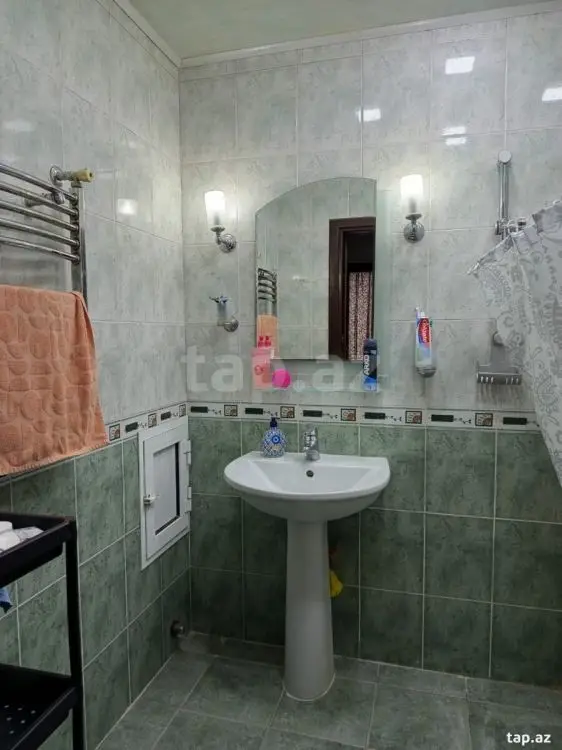 780 AZN - 3 otaqlı mənzil Kirayə (aylıq), Xətai, Bakı