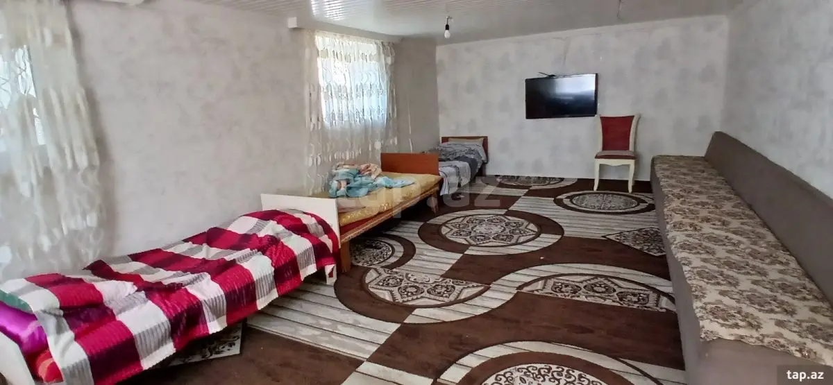 450 AZN - 8 otaqlı mənzil Kirayə (aylıq), Şamaxı