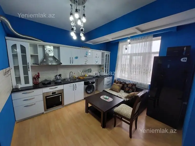 1 200 AZN - 4 otaqlı mənzil Kirayə (aylıq), 8-ci mikrorayon, Binəqədi, Bakı