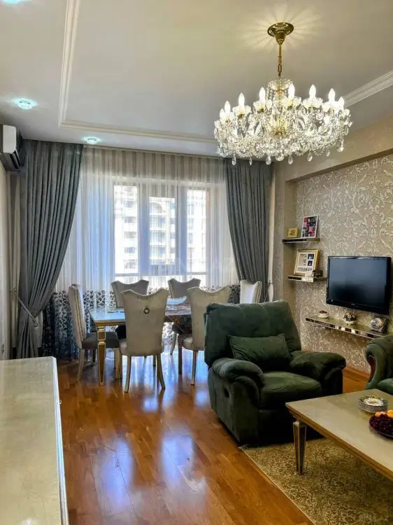 1 350 AZN - 3 otaqlı mənzil Kirayə (aylıq), Bayıl qəs., Salyan