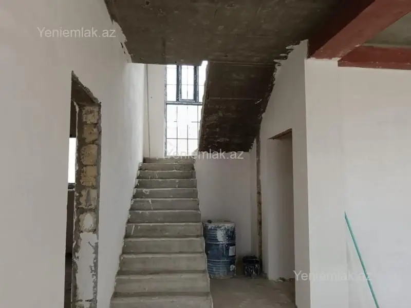 320 000 AZN - 8 otaqlı mənzil Satılır, Novxanı, Abşeron