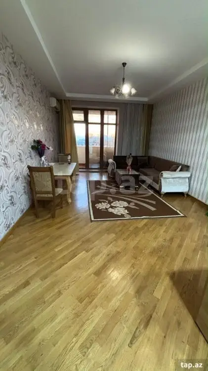 200 AZN - 3 otaqlı mənzil Kirayə (aylıq), Bakı