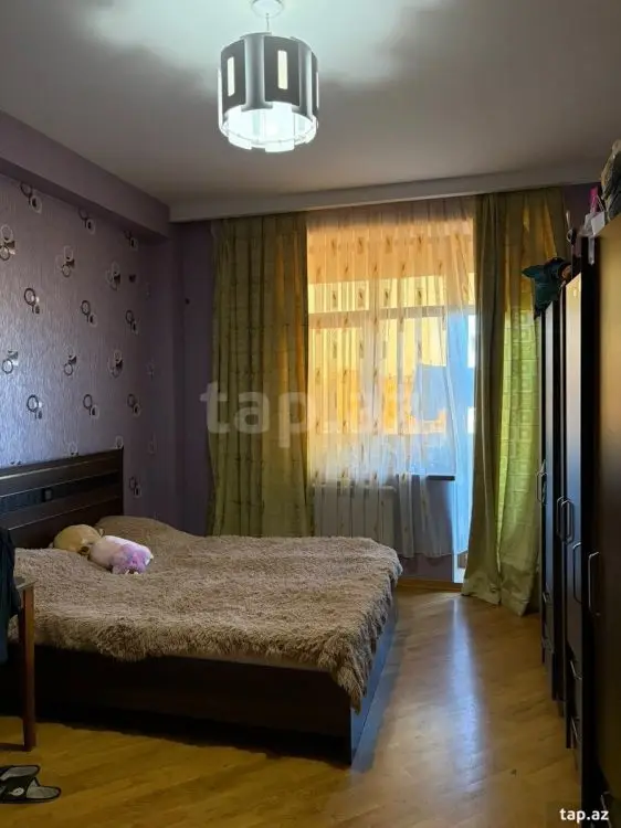 200 AZN - 3 otaqlı mənzil Kirayə (aylıq), Bakı