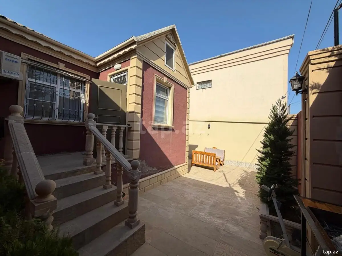 700 AZN - 3 otaqlı mənzil Kirayə (aylıq), Bakı