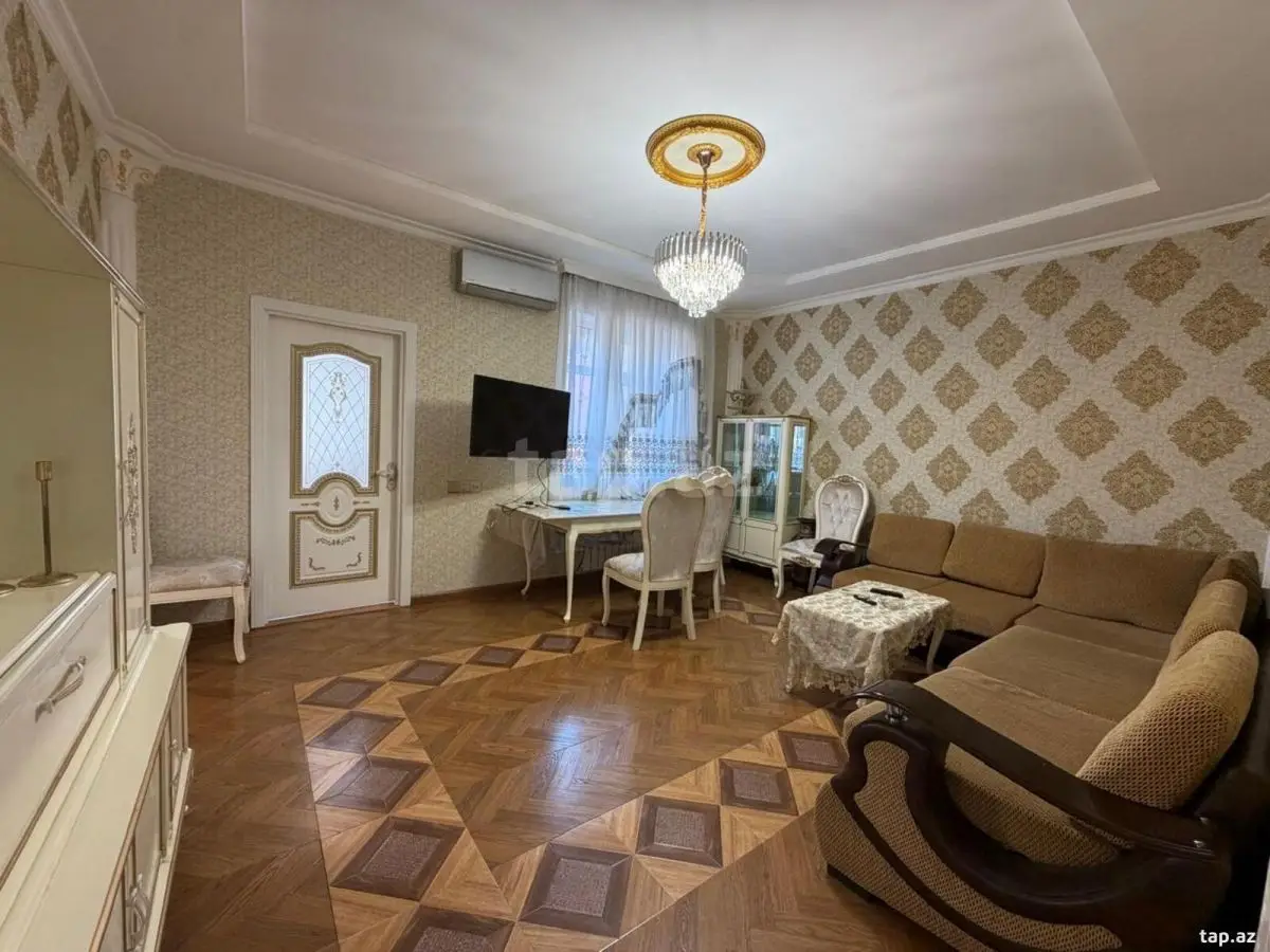 700 AZN - 3 otaqlı mənzil Kirayə (aylıq), Bakı