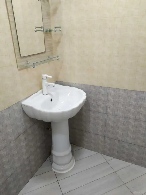 100 AZN - 4 otaqlı mənzil Kirayə (aylıq), Şamaxı