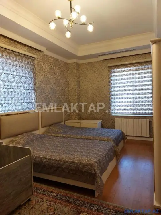 520 000 AZN - 8 otaqlı mənzil Satılır, Astara