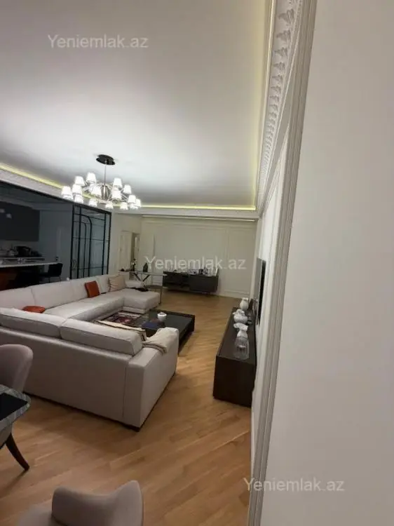 670 000 AZN - 4 otaqlı mənzil Satılır, Yasamal qəs., Yasamal, Bakı