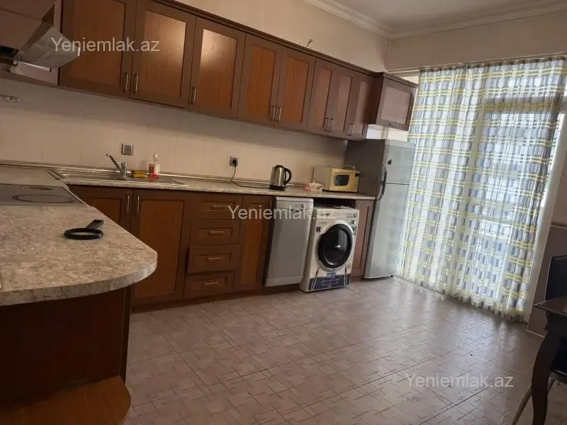 1 300 AZN - 4 otaqlı mənzil Kirayə (aylıq), Nəsimi, Bakı