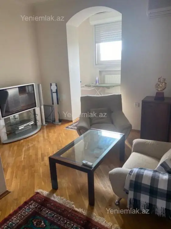 470 000 AZN - 5 otaqlı mənzil Satılır, Nizami, Bakı