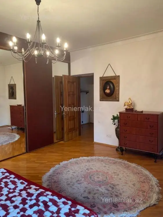 470 000 AZN - 5 otaqlı mənzil Satılır, Nizami, Bakı