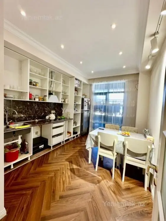 288 000 AZN - 3 otaqlı mənzil Satılır, Nizami, Bakı