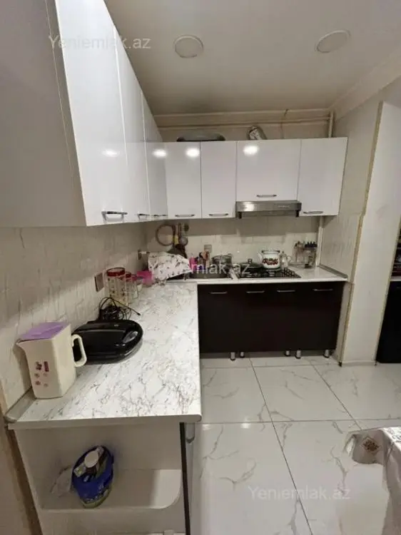 250 000 AZN - 4 otaqlı mənzil Satılır, Yeni Yasamal qəs., Yasamal, Bakı