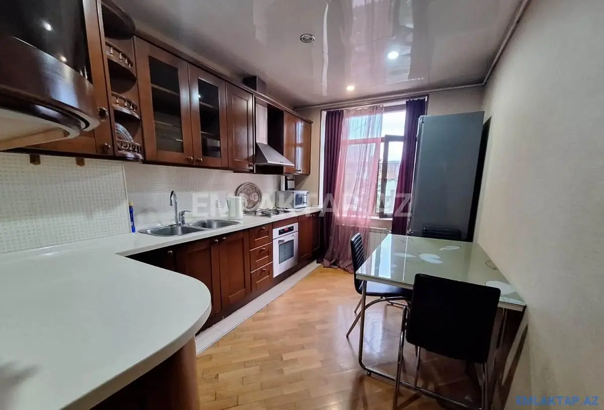 800 AZN - 3 otaqlı mənzil Kirayə (aylıq), Yasamal qəs., Yasamal, Bakı