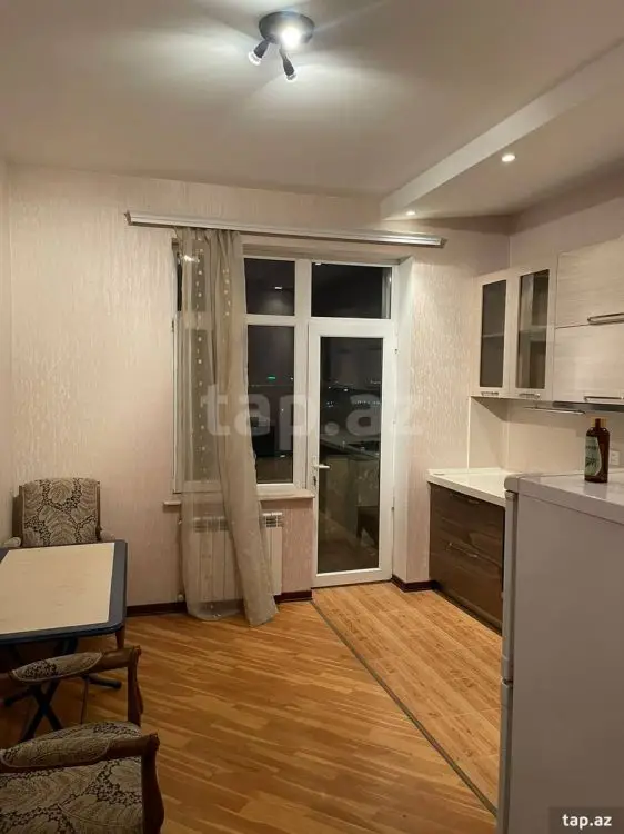 270 AZN - 2 otaqlı mənzil Kirayə (aylıq), Nərimanov, Bakı