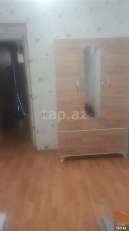 700 AZN - 3 otaqlı mənzil Kirayə (aylıq), Bakı