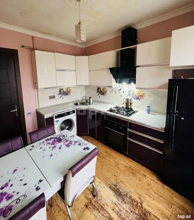 140 AZN - 3 otaqlı mənzil Kirayə (aylıq), Bakı