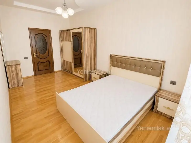 1 000 AZN - 3 otaqlı mənzil Kirayə (aylıq), Nizami, Bakı