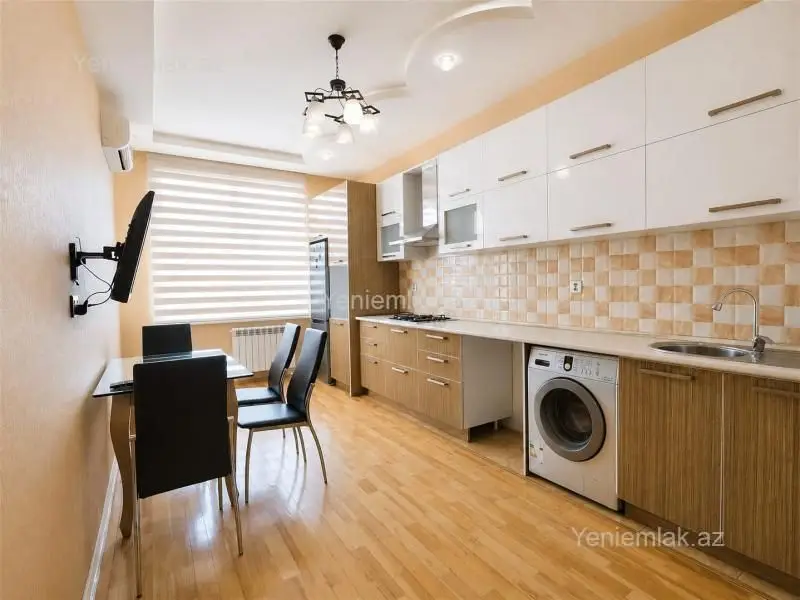 1 000 AZN - 3 otaqlı mənzil Kirayə (aylıq), Nizami, Bakı