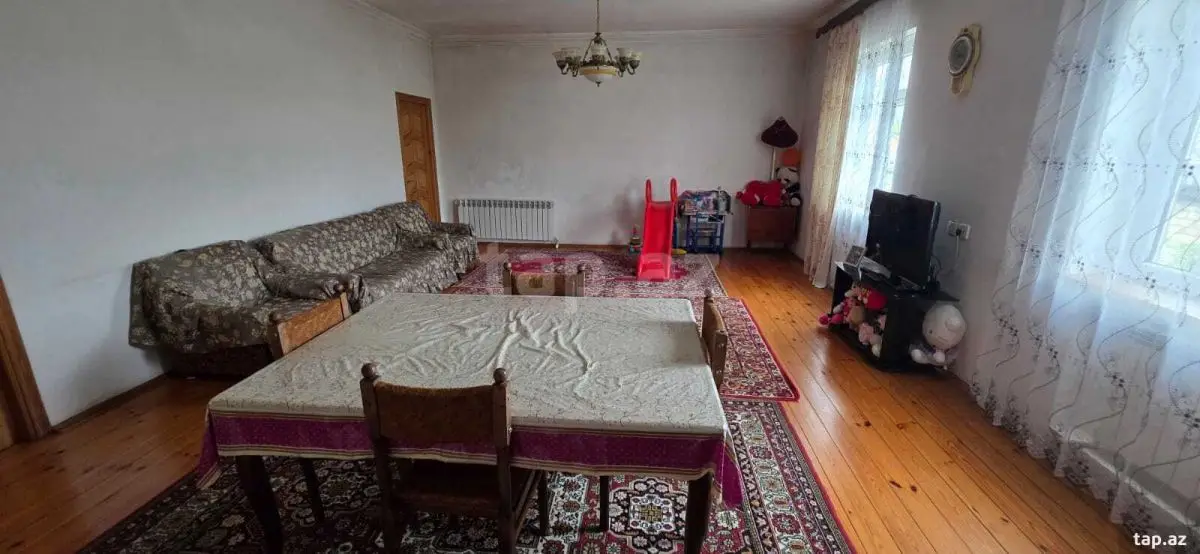 300 AZN - 3 otaqlı mənzil Kirayə (aylıq), Xaçmaz