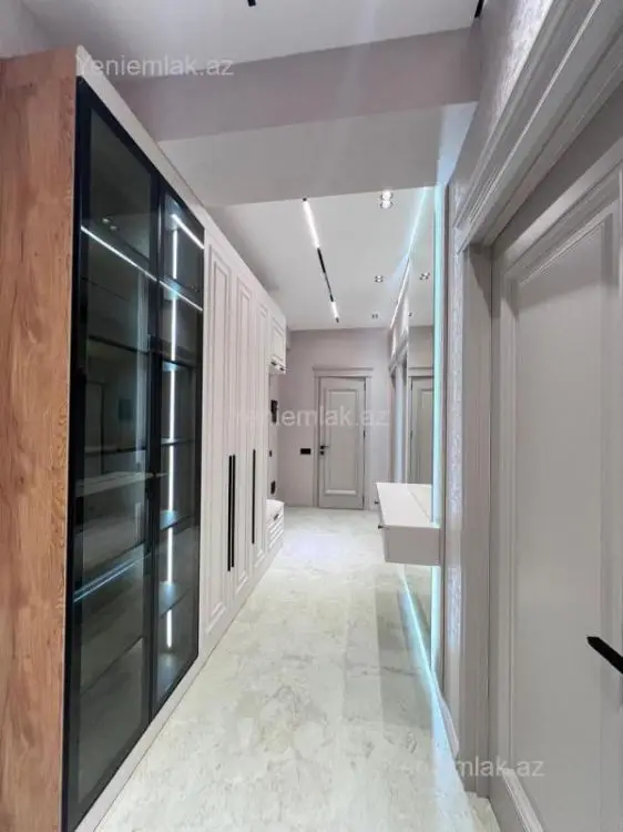 305 000 AZN - 3 otaqlı mənzil Satılır, Nizami, Bakı