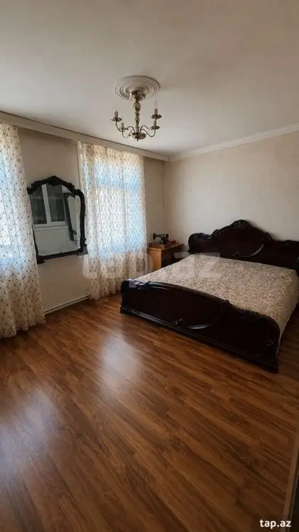 600 AZN - 3 otaqlı mənzil Kirayə (aylıq), Bakı