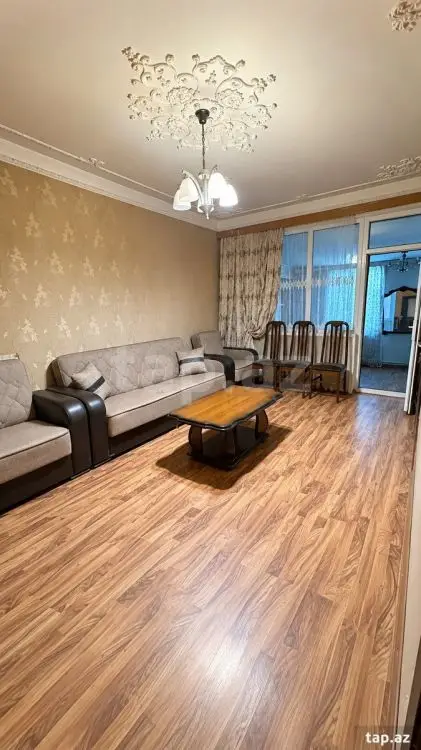 600 AZN - 3 otaqlı mənzil Kirayə (aylıq), Bakı